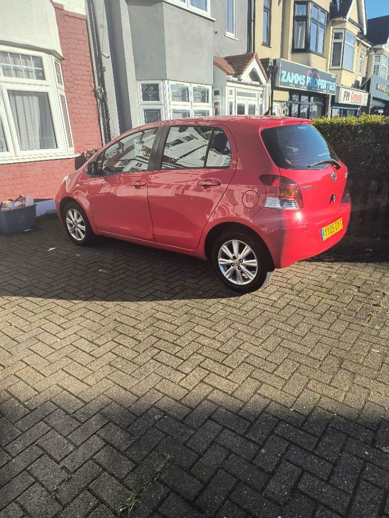 Toyota, YARIS, Hatchback, 2009, Semi-Auto, 1329 (cc), 5 doors