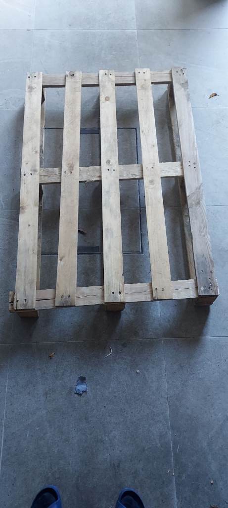 Wooden pallet