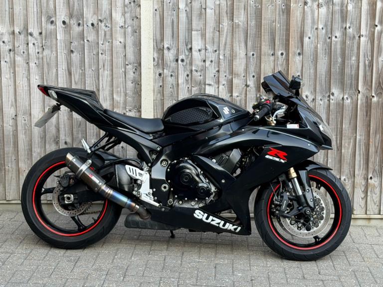 SUZUKI GSXR 600 L0 2010 (60) SUPER SPORT + SCORPION EXHAUST