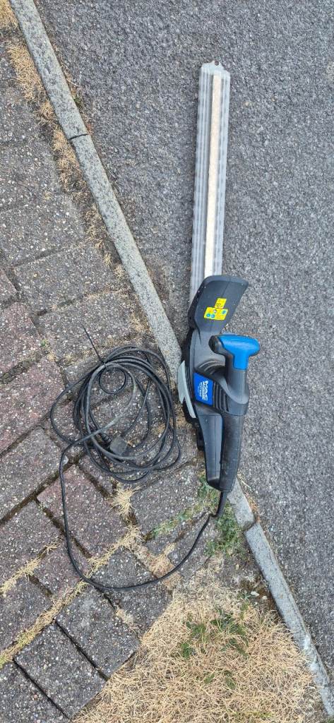 MAC ALLISTER MHT550 Hedge Trimmer – Good Condition