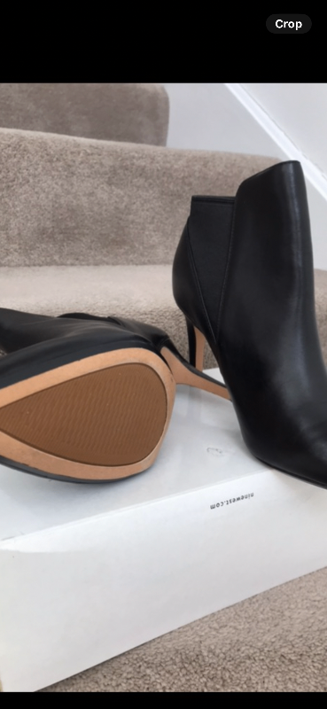  Clarks Black Leather Ankle Boots 