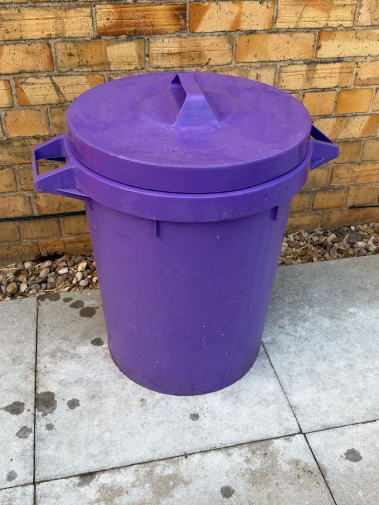 Large Purple Plastic Bin with Lid – Good Condition