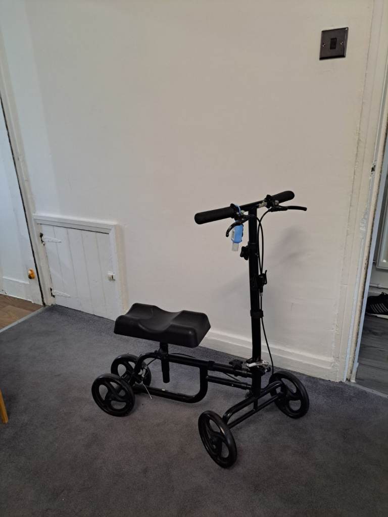 Knee Scooter for Foot/Ankle Recovery – Black, Good Condition