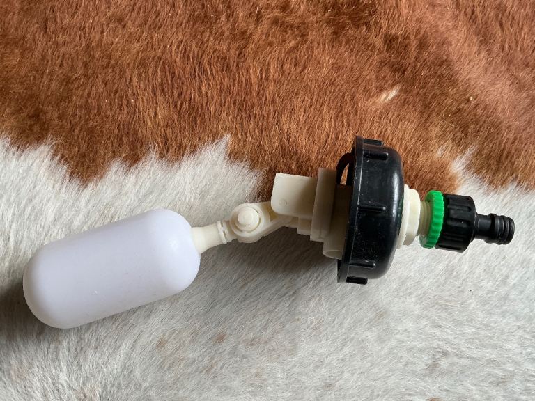 Aqua roll auto fill valve .