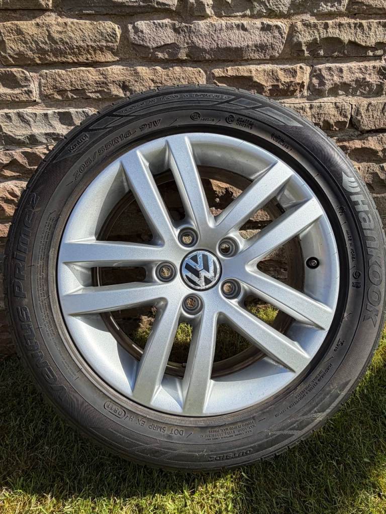 1x Original Alloy Rim wheel & tyre VW Golf 16 inch Jetta Wheel 5K0601025E One Piece Cast Alloy