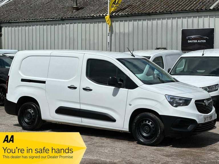2022 Vauxhall Combo 1.5 Turbo D 2300 Dynamic L2 H1 Euro 6 4dr PANEL VAN Diesel Manual