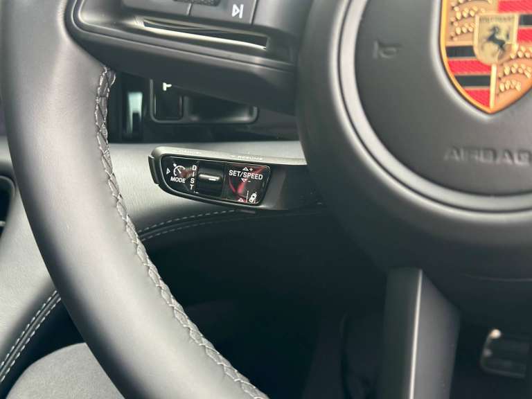 2025 Porsche Taycan 440kW 105kWh 4S Black Edition 4dr Auto Saloon Electric Automatic