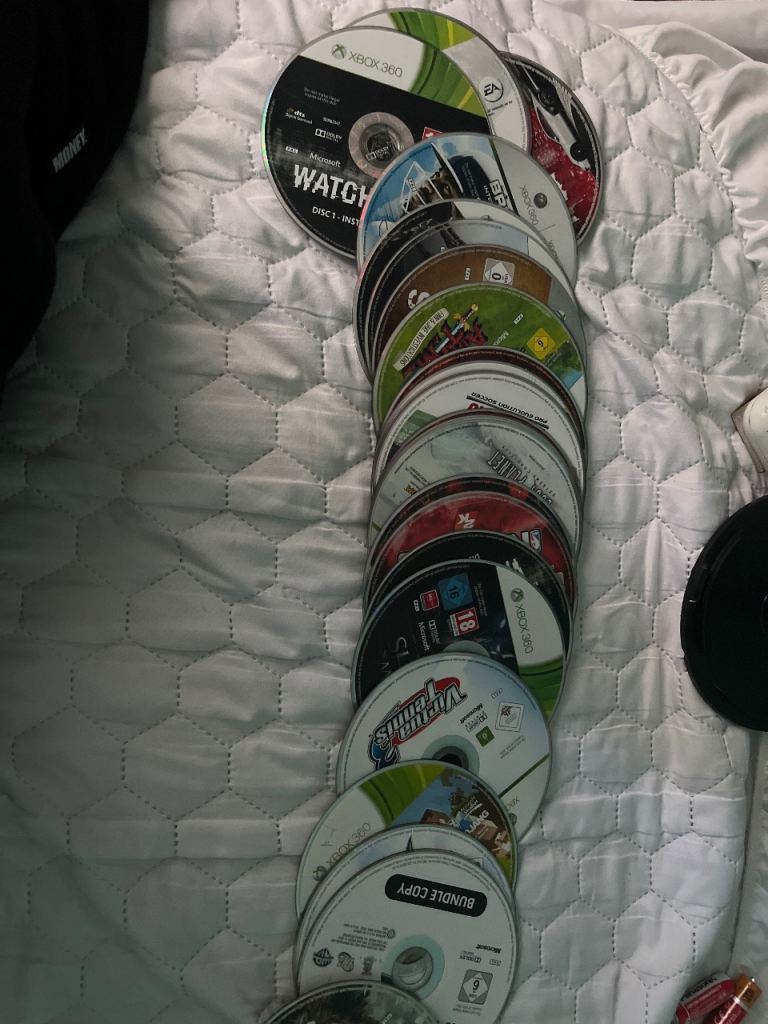 Xbox 360 game good condition bundle 
