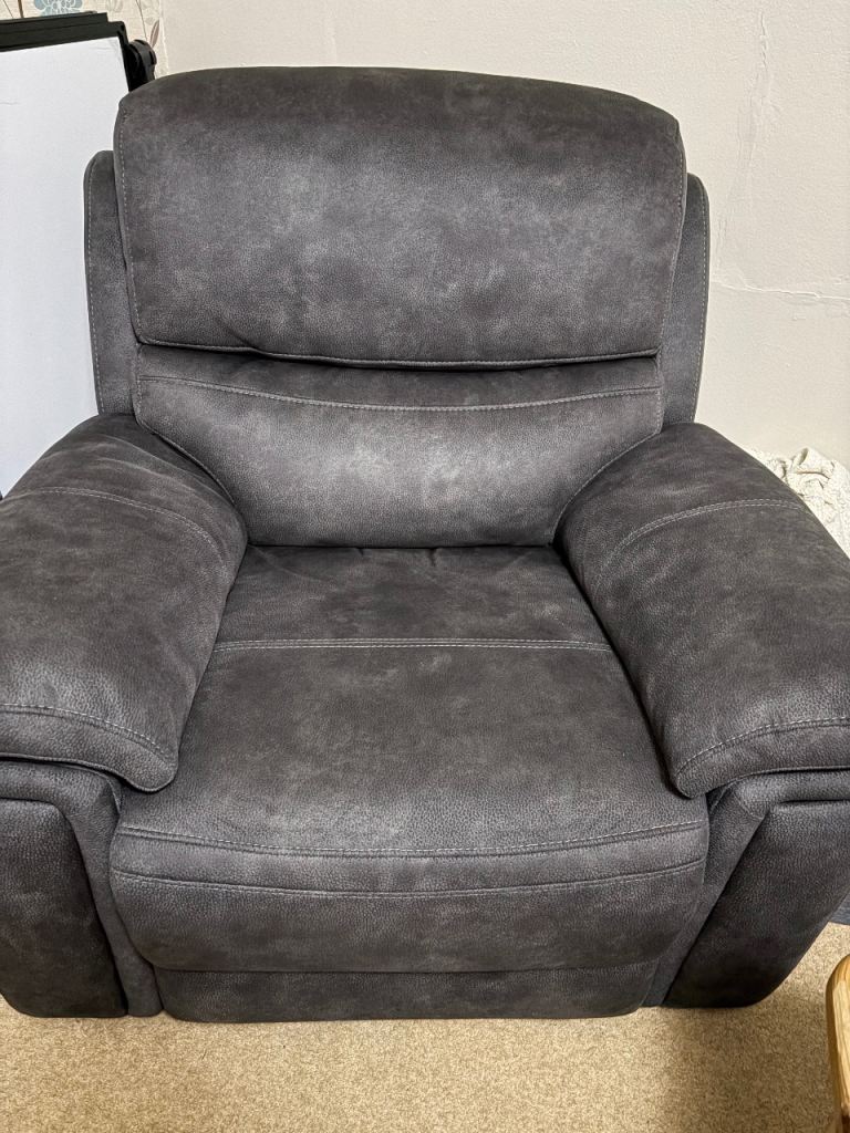 Electric recliner 