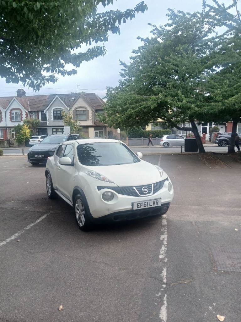 Nissan, JUKE, Hatchback, 2011, Manual, 1598 (cc), 5 doors