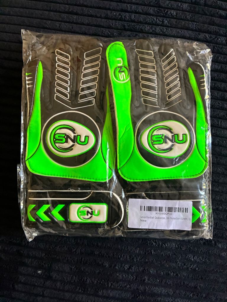 Football Goalkeeper Gloves for Boys'Kids,