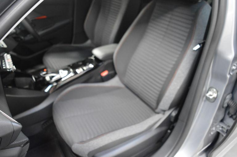 2020 Peugeot E-208 100kW Active 50kWh Electric Auto ONLY 15000 MILES Hatchback Electric Automatic