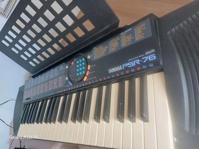 Yamaha PSR 76 Keyboard
