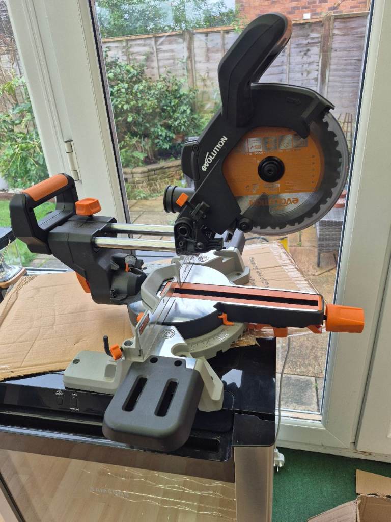Evolution mitre saw (read description) 