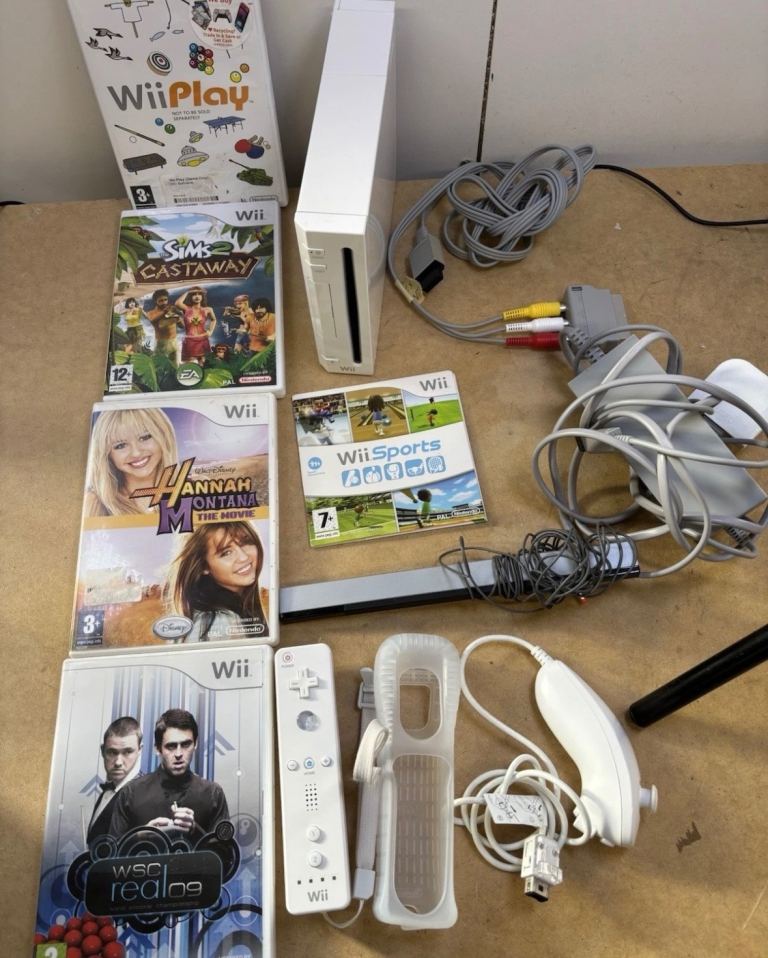 Wii with games 