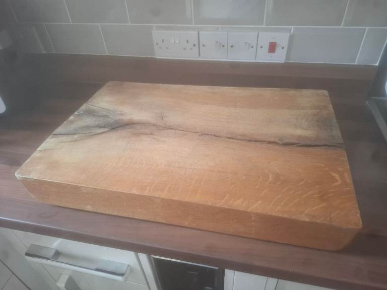 Large Solid Wooden Butcher's Block / Chef's Chopping Board