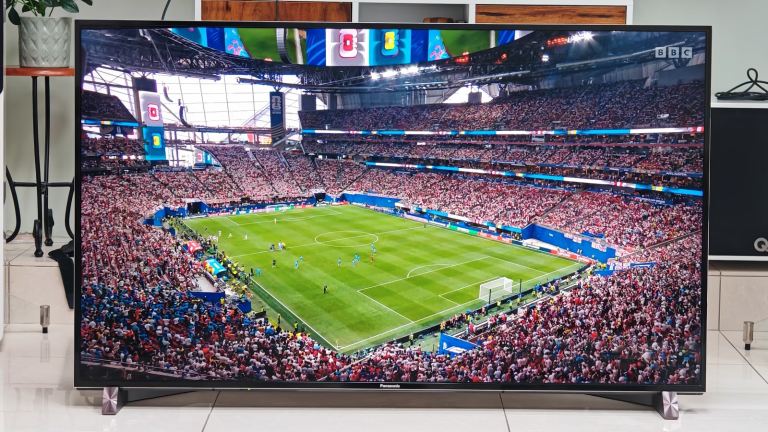 Panasonic Viera TX-58DX902B 58” 4K HDR TV