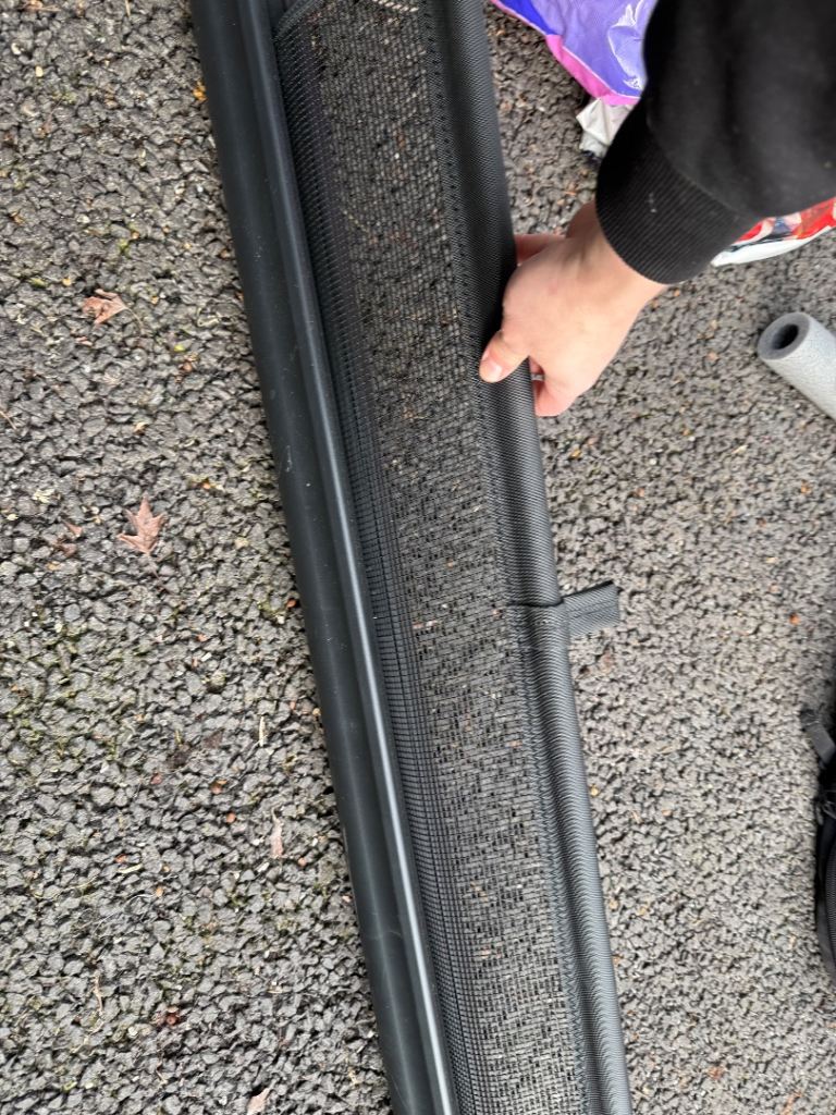 Parcel shelf for car