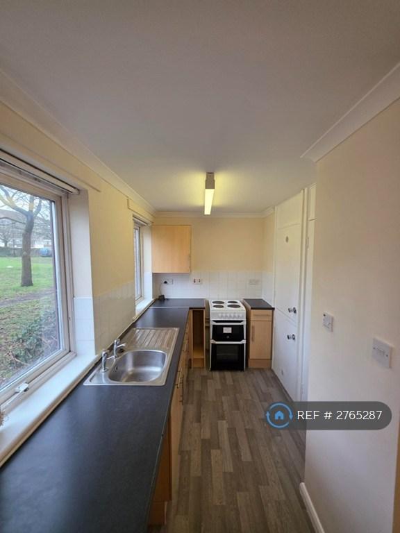 1 bedroom flat in Tyrell Court, Southampton, SO18 (1 bed) (#2765287)