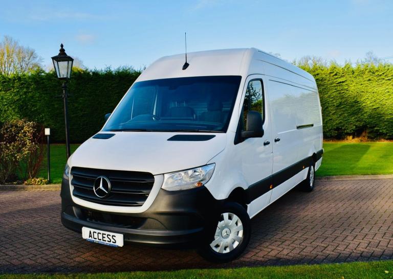2021 Mercedes-Benz Sprinter 3.5t H2 Premium Van PANEL VAN DIESEL Manual