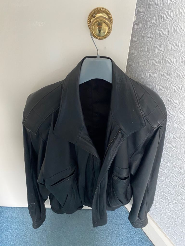 Men’s leather jacket size medium 