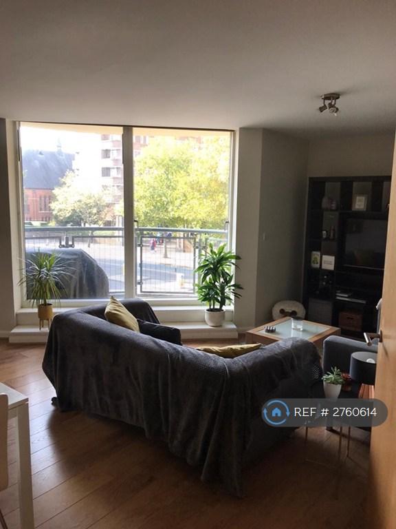 2 bedroom flat in Cherwell House, London, SW17 (2 bed) (#2760614)