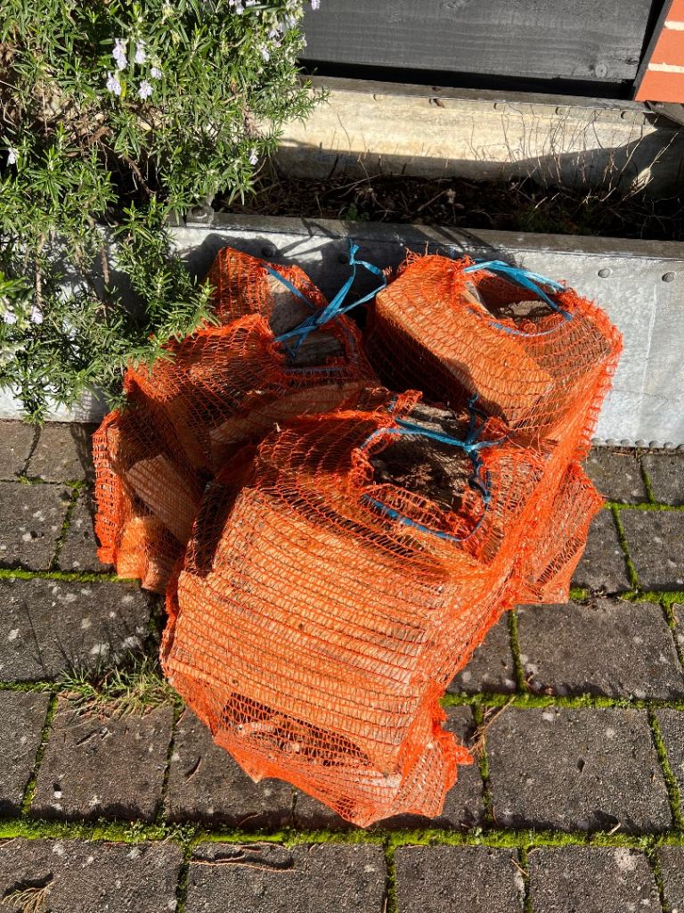 Log Wood Bags Seasoned & Ready To Burn for Stove Woodburning Fires