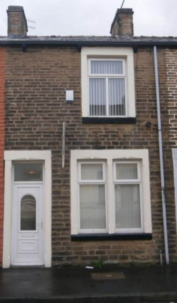 2 bedroom house and extended kitchen
