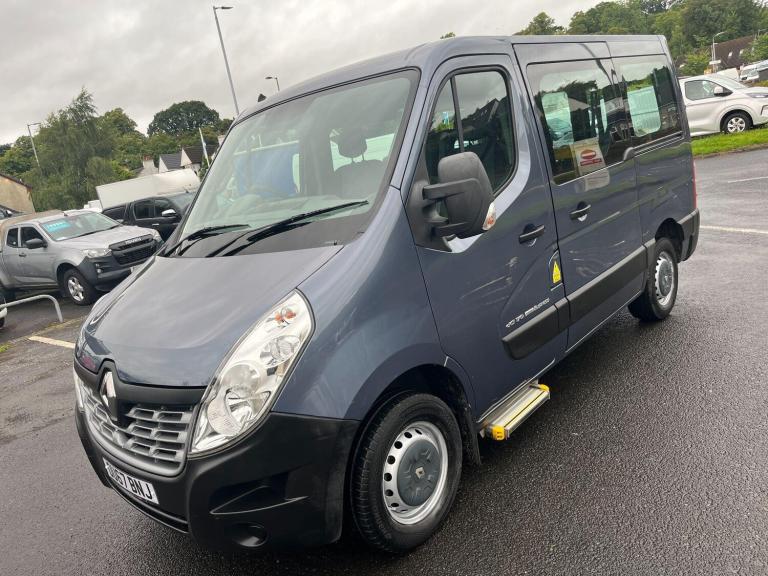 2018 Renault Master 2.3 dCi 28 Business Quickshift FWD SWB Euro 6 5dr PANEL VAN Diesel Automatic