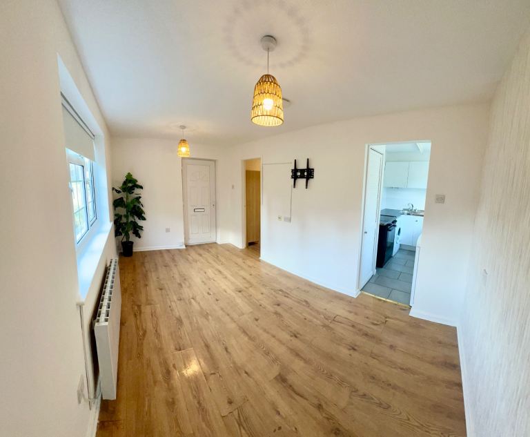 Ground Floor Studio Flat | Shepshed LE12 9 | £600 PCM