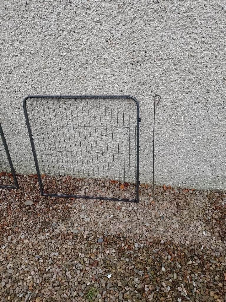 Heavy duty dog playpen/enclosure