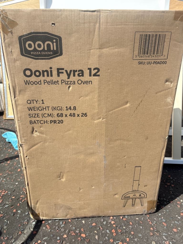 Ooni Fyra 12 wood pellet pizza oven 