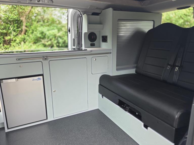 ULEZ compliant Mercedes-Benz Viano Ambiente SWB petrol automatic camper Ref D102