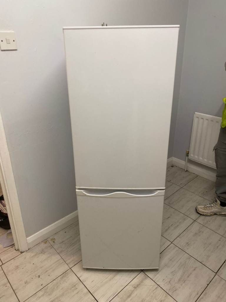 image for Small fridge freezer 