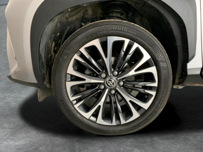 2022 Toyota Yaris Cross 1.5 VVT-h Excel SUV 5dr Petrol Hybrid E-CVT Euro 6 (s/s) (116 ps) - LANE ...