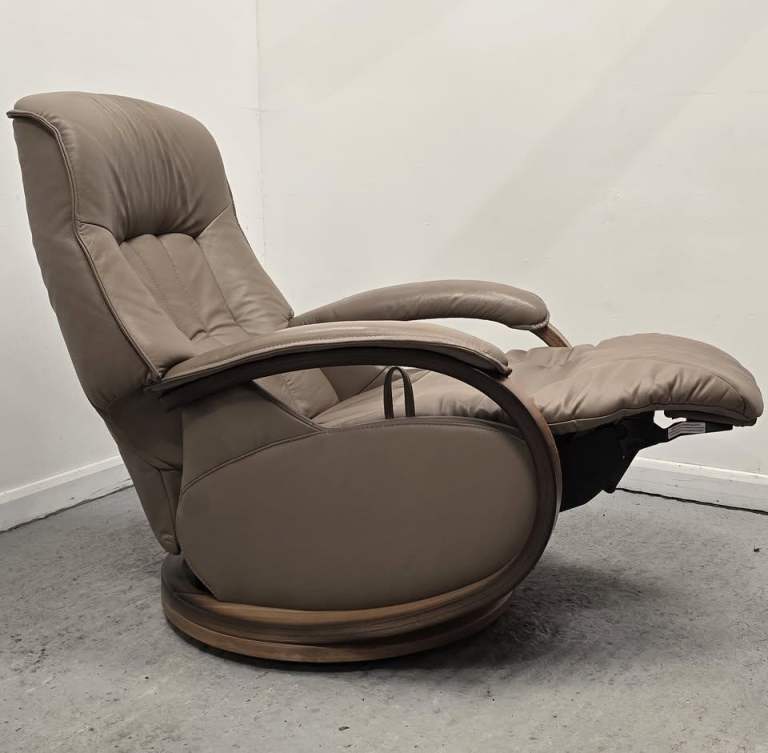 Himolla Rhine Swivel Recliner Leather Chair with Integral Footrest 2103252