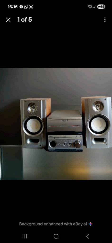 Sony cd and casetbplayer 2-Box Mini Hi-Fi Component System MHC-W25 with Speakers