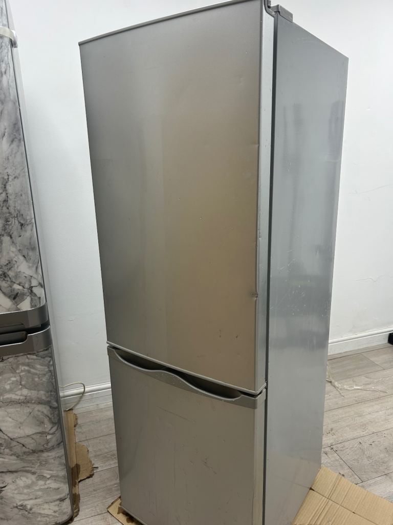 Silver Fridge Freezer Combo –Good Condition WITH FREE DELIVERY 🚚 