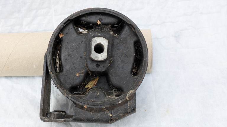 Genuine VW/AUDI Group engine mount.
