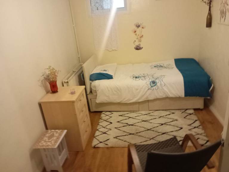 Single Room in Shared House Slough 