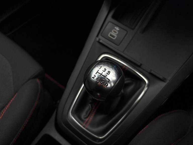 2025 Ford Puma 1.0 EcoBoost Hybrid mHEV ST-Line 5dr 5 Door PETROL Manual