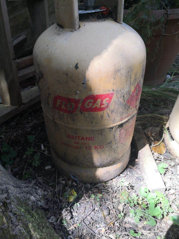 image for TWO 13KG FLO GAS BOTTLES FOR SALE