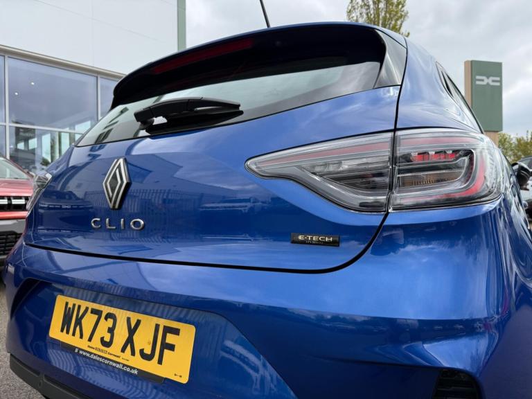  Renault Clio evolution E-Tech full hybrid 145 ^MY24] Petrol/Electric Hybrid Automatic