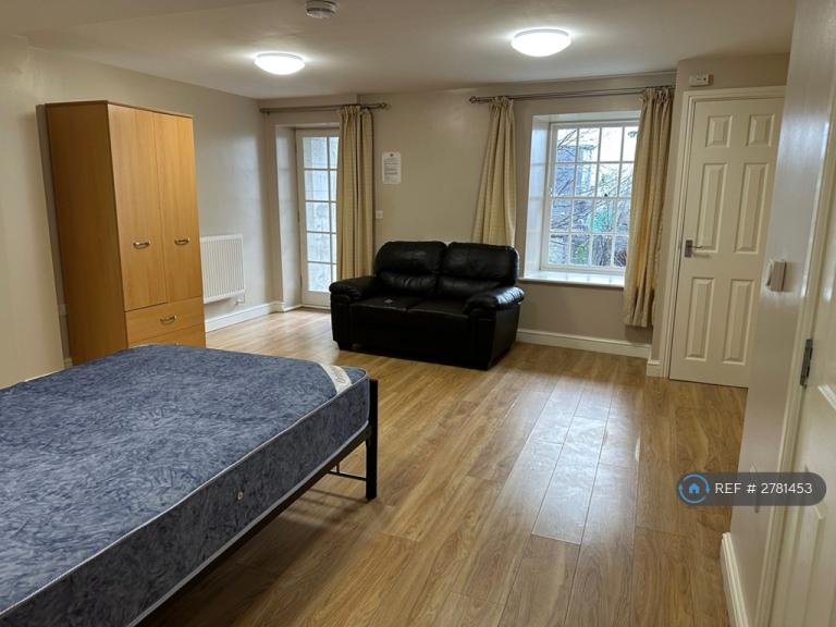 Studio flat in Dover Place, Bristol, BS8 (#2781453)
