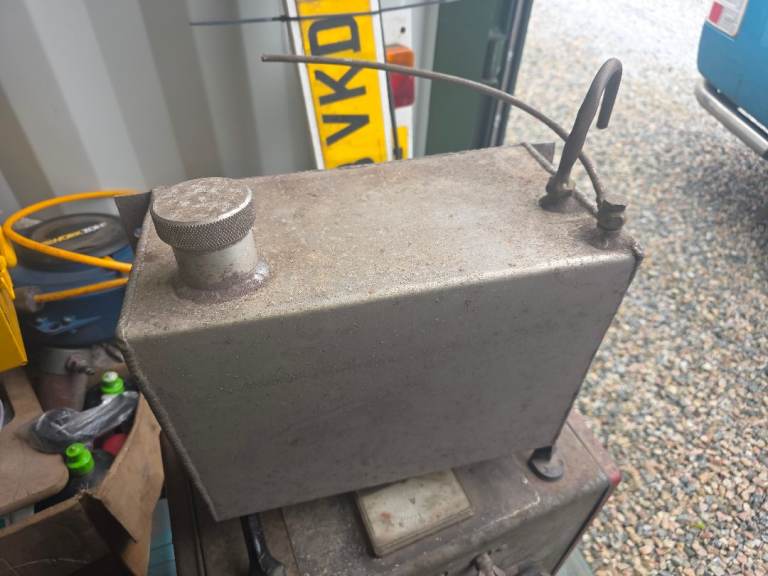 Alloy tank 
