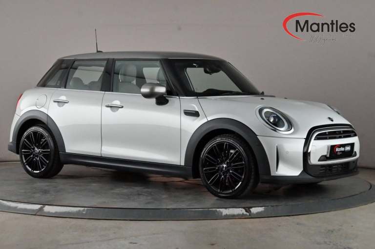 MINI 5 Door Hatch 1.5 Cooper Exclusive Hatchback 5dr Petrol Steptronic Euro 6