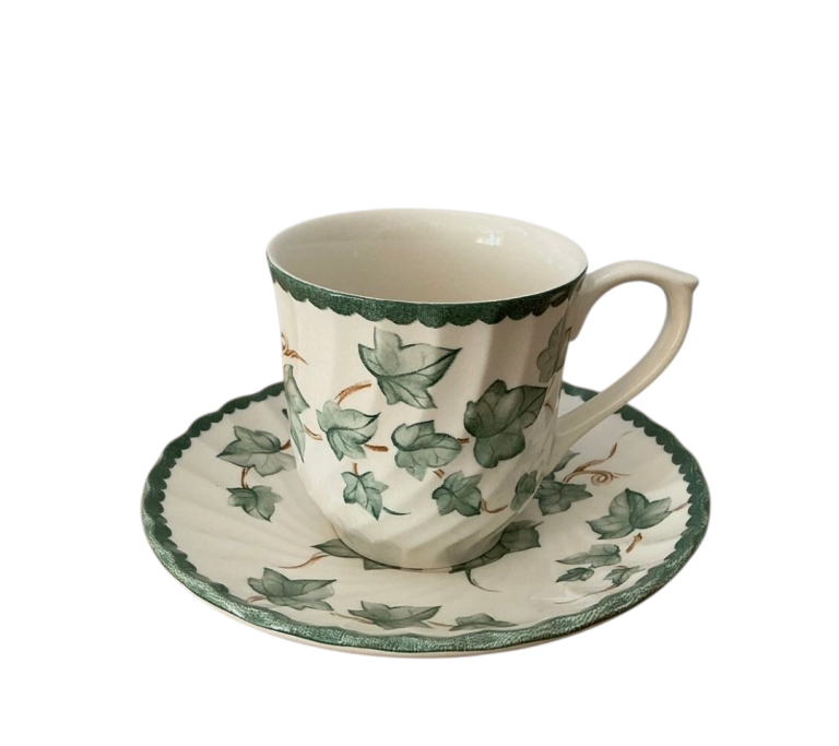 12 Pcs BHS - Vintage Country Vine - Teacups & Saucers 