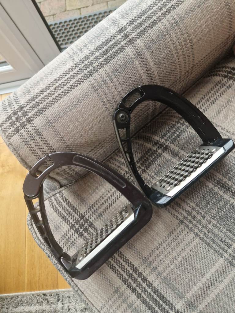 Acavallo Alupro junior stirrups