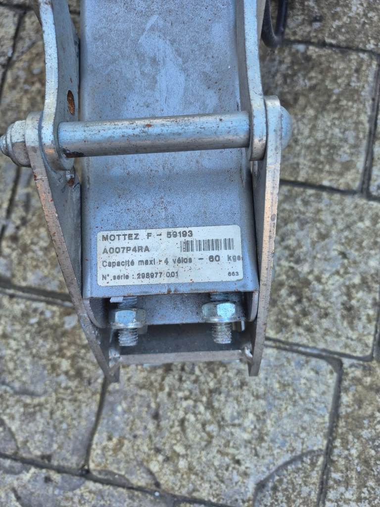 MOTTEZ x4 bike tow bar carrier