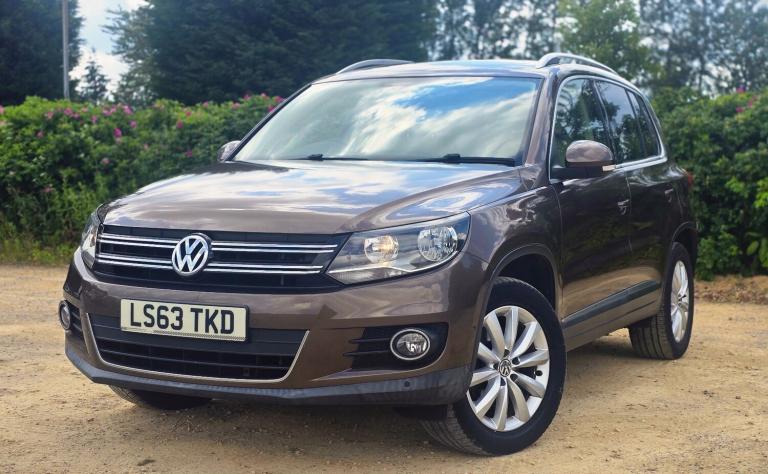 2013 Volkswagen Tiguan 2.0 TDi BLUEMOTION TECH MATCH 5dr DSG + LEATHER + NAV + ESTATE Diesel Auto...